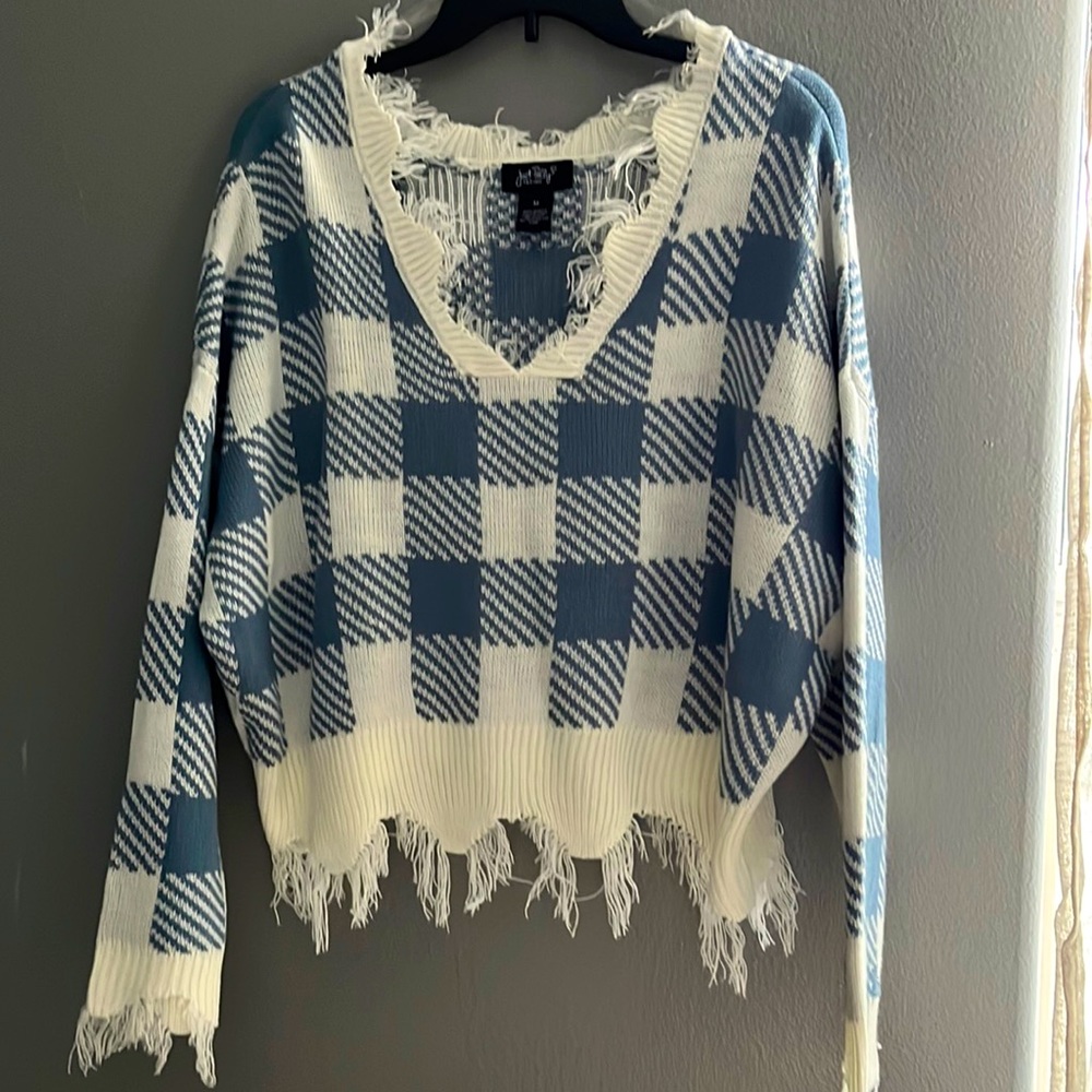 Blue/Cream Patterned Sweater